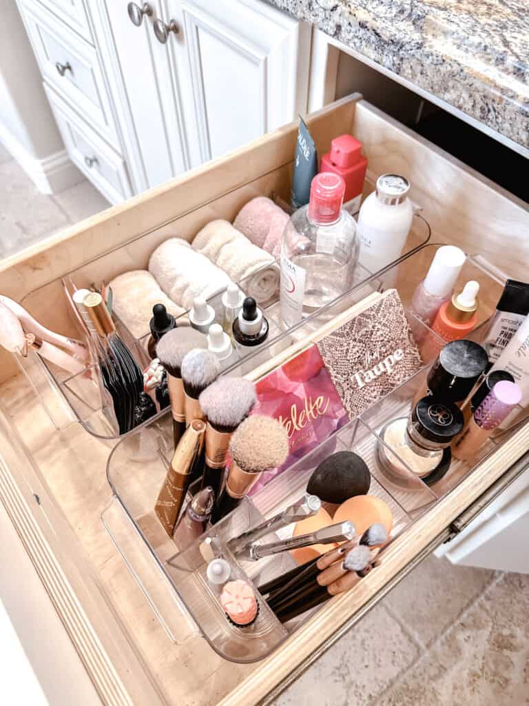 Bathroom Organizer Essentials for the Beauty Lover • Brookes Buys